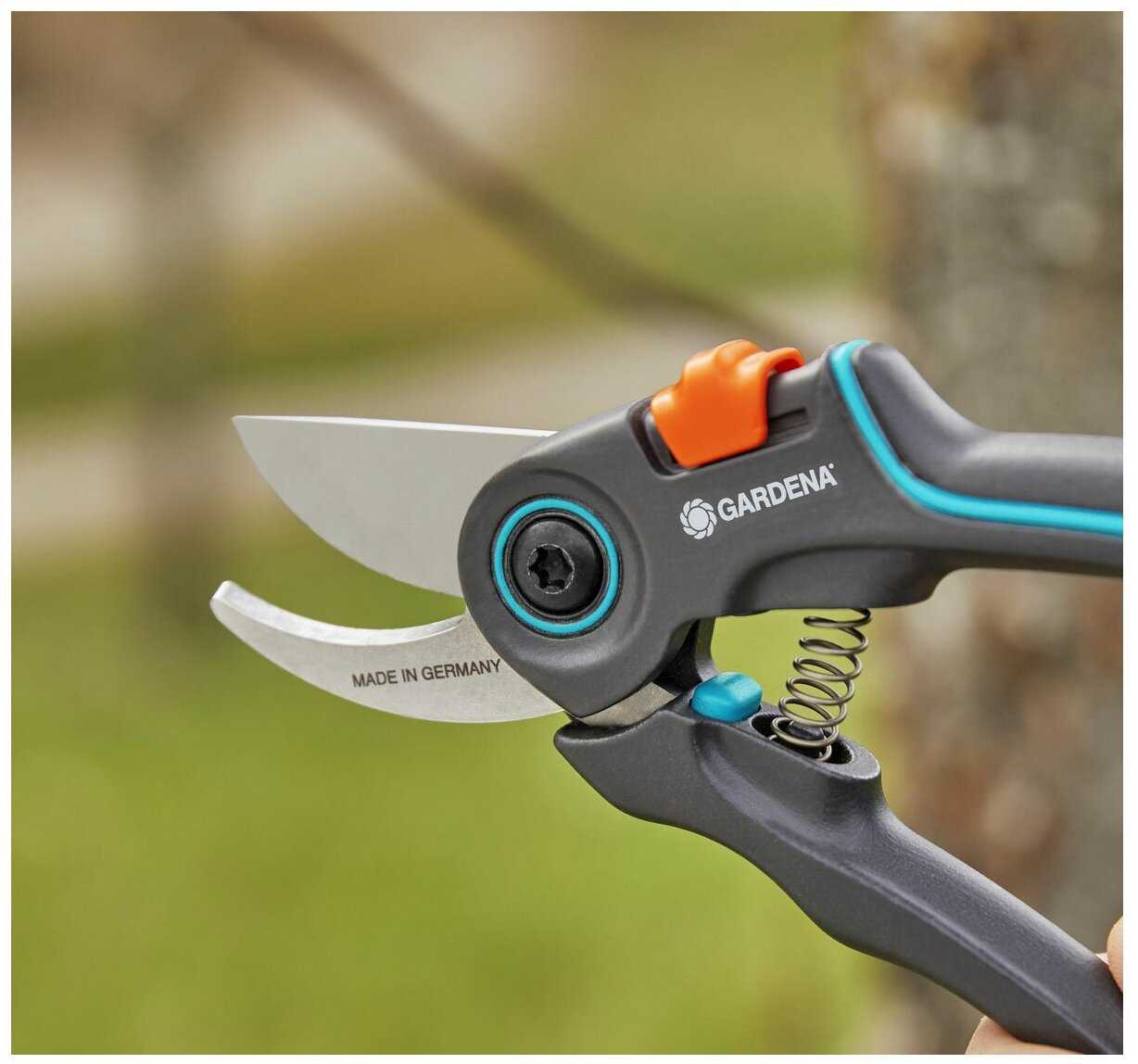 Новые секаторы от gardena — обрезка стала легче